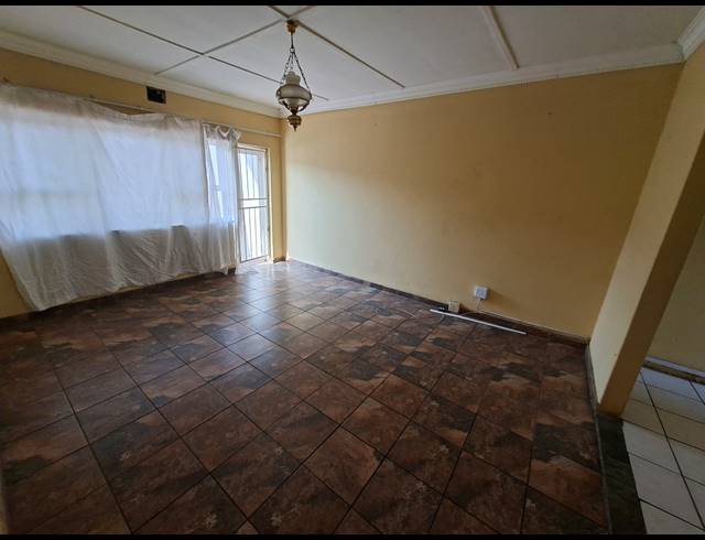1 BEDROOM APARTMENT FOR SALE IN LAMBTON